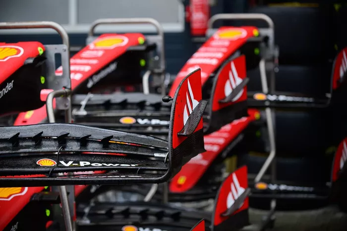 Detalle del alerón delantero del Ferrari SF-23