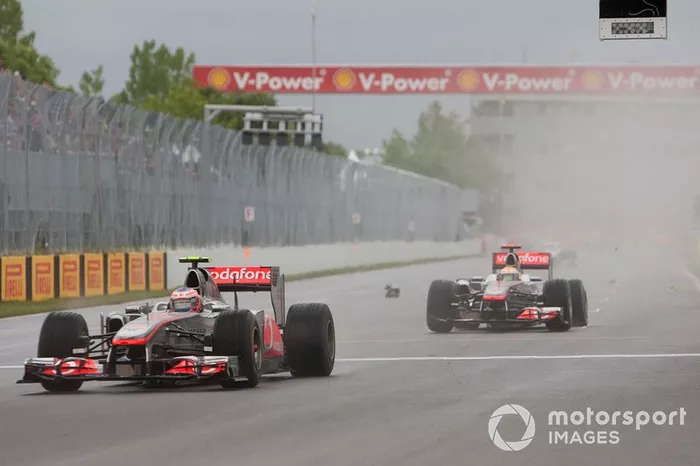 Jenson Button, McLaren MP4-26, Lewis Hamilton, McLaren MP4-26