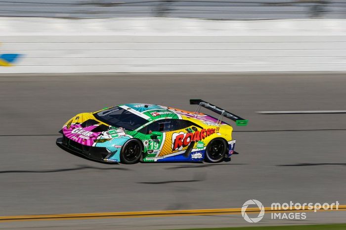 W19 GEAR Racing powered by GRT Grasser Lamborghini Huracan GT3, GTD: Christina Nielsen, Katherine Legge, Tatjana Calderon, Rahel Frey