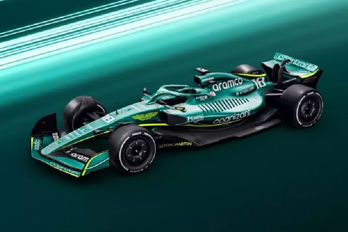 Aston Martin AMR22