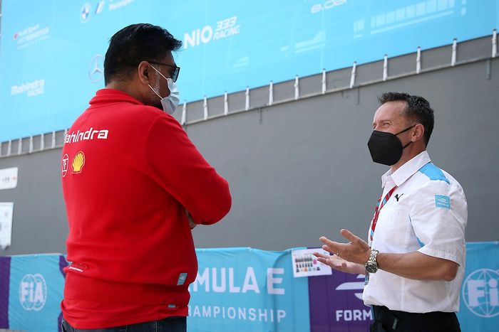 Dilbagh Gill, CEO, Team Principal, Mahindra Racing, Roger Griffiths, Team Principal, BMW i Andretti Motorsport