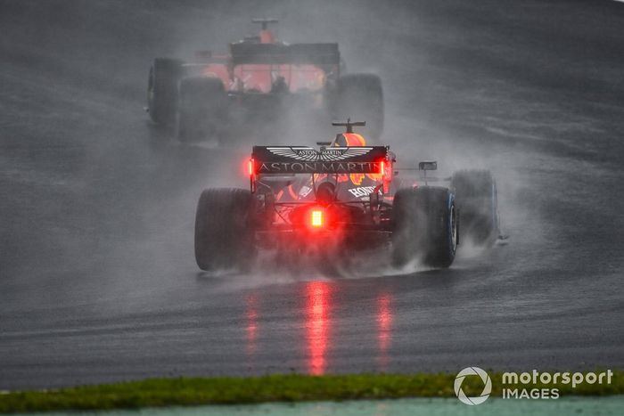 Sebastian Vettel, Ferrari SF1000, Max Verstappen, Red Bull Racing RB16