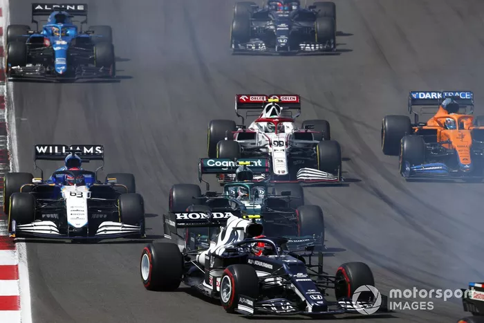 Pierre Gasly, AlphaTauri AT02, Sebastian Vettel, Aston Martin AMR21, George Russell, Williams FW43B, Antonio Giovinazzi, Alfa Romeo Racing C41, Daniel Ricciardo, McLaren MCL35M, Fernando Alonso, Alpine A521