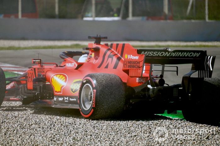 Sebastian Vettel, Ferrari SF1000 spins out