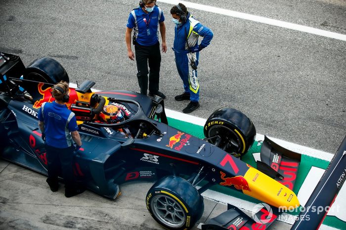 Yuki Tsunoda, Carlin 