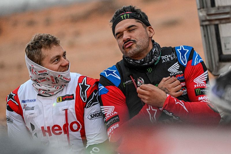 #14 Hero Motosports Team Rally: Sebastian Bühler, #7 Monster Energy Honda Team: Pablo Quintanilla