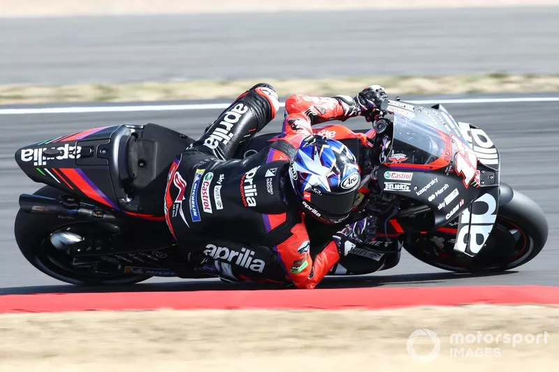 Maverick Vinales, Aprilia Racing Team