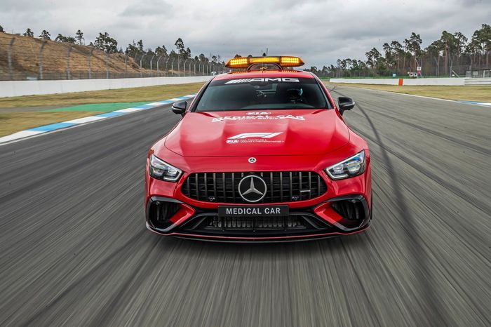 Mercedes‑AMG GT 63 S 4MATIC+ F1 Medical Car