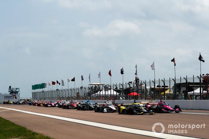 Start, Colton Herta, Andretti Autosport Honda, Jack Harvey, Meyer Shank Racing Honda, Josef Newgarden, Team Penske Chevrolet, Sebastien Bourdais, A.J. Foyt Enterprises Chevrolet