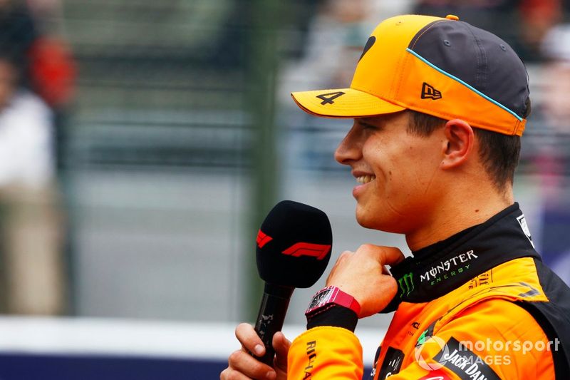 Lando Norris, McLaren F1 Team, es entrevistado en Parc Ferme 