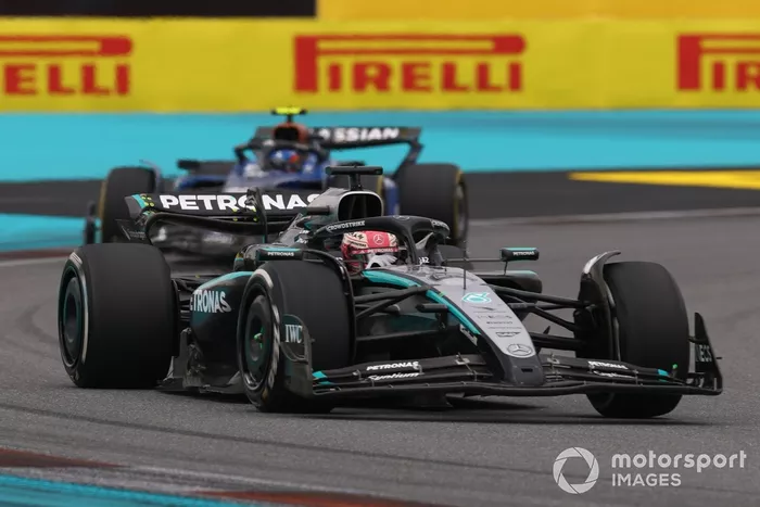 George Russell, Mercedes, Carlos Sainz, Williams