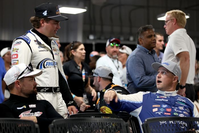 Noah Gragson, Front Row Motorsports Ford, Ryan Preece, Roush Fenway Keselowski Racing Ford