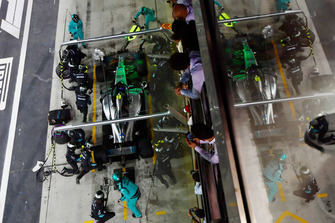 Valtteri Bottas, Mercedes-AMG F1 W09 pit stop