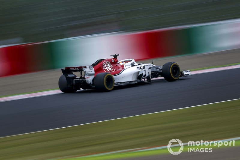 20. Маркус Эрикссон, Alfa Romeo Sauber C37, 1'31.213