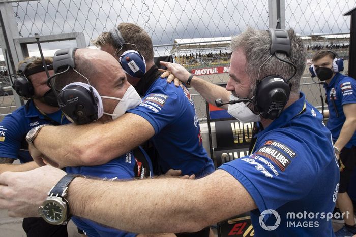 Team Pata Yamaha celebra el mundial, Paul Denning, Phil Marron