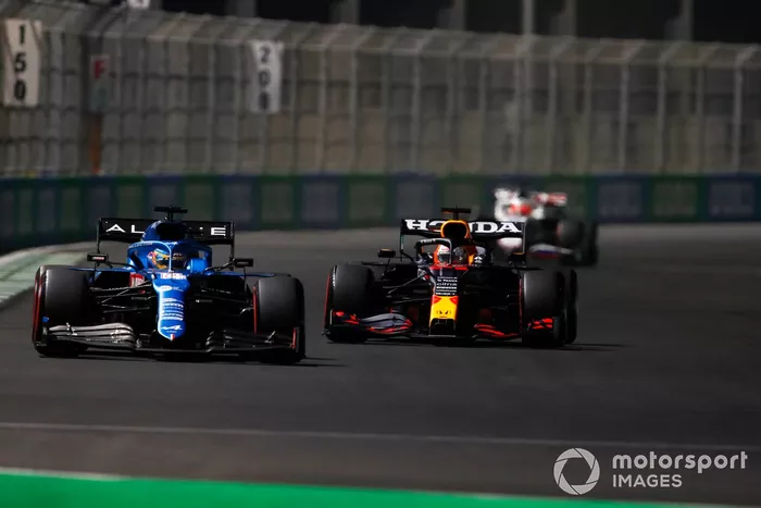 Fernando Alonso, Alpine A521, Max Verstappen, Red Bull Racing RB16B