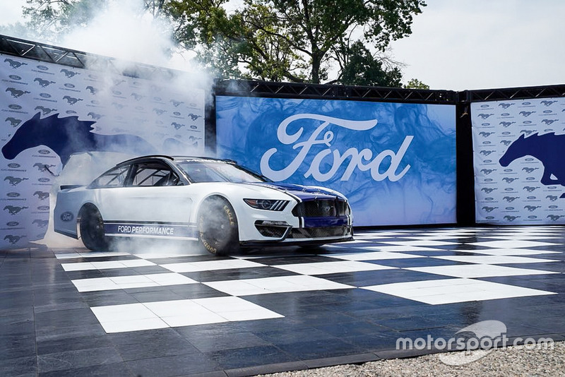 2019 Monster Energy NASCAR Cup Series Mustang