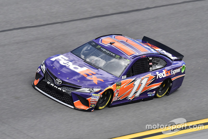 №11. Дэнни Хэмлин, Joe Gibbs Racing, FedEx Express Toyota Camry