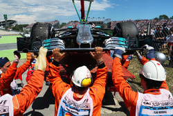 The car of race retiree Stoffel Valtteri Bottas, Mercedes-Benz F1 W08 is recovered