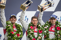 LMP1 podium: derde #8 Audi Sport Team Joest Audi R18: Lucas di Grassi, Loic Duval, Oliver Jarvis