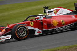 Sebastian Vettel, Ferrari SF16-H mit dem Halo-Cockpitschutz
