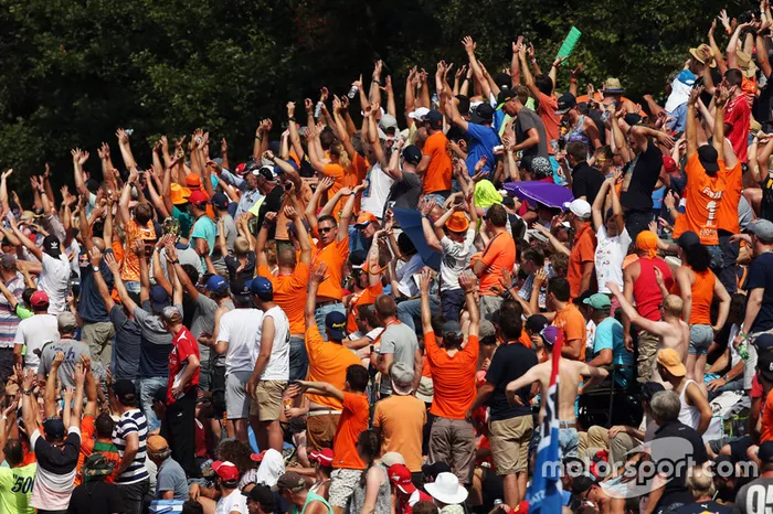 A maioria deles para ver Max Verstappen.