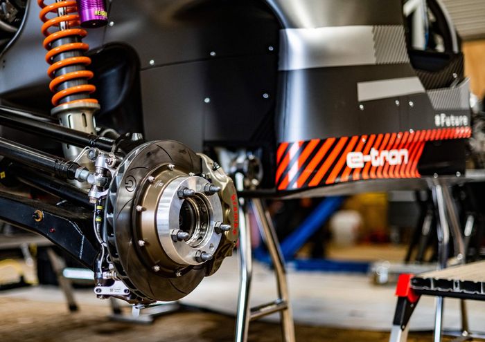 Detalle del freno delantero del Audi RS Q e-tron