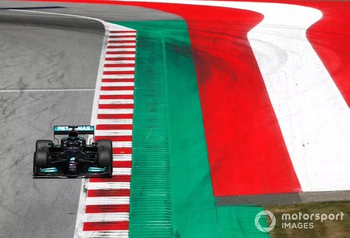 Lewis Hamilton, Mercedes W12