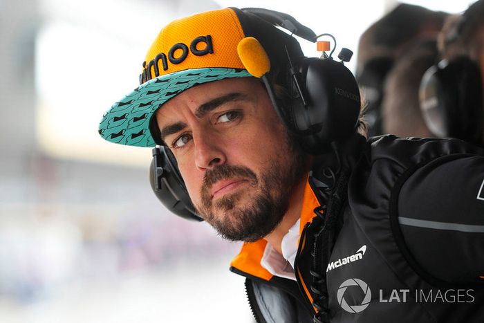 Fernando Alonso, McLaren, en los libres 1