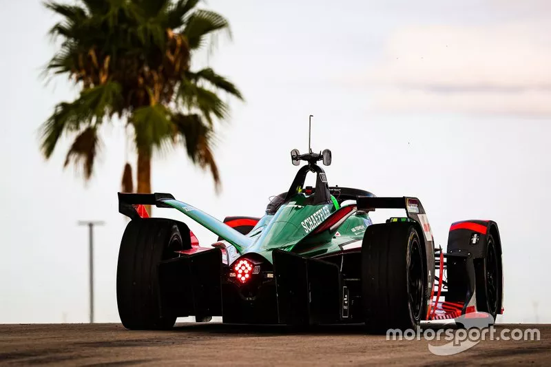 Audi e-tron FE06