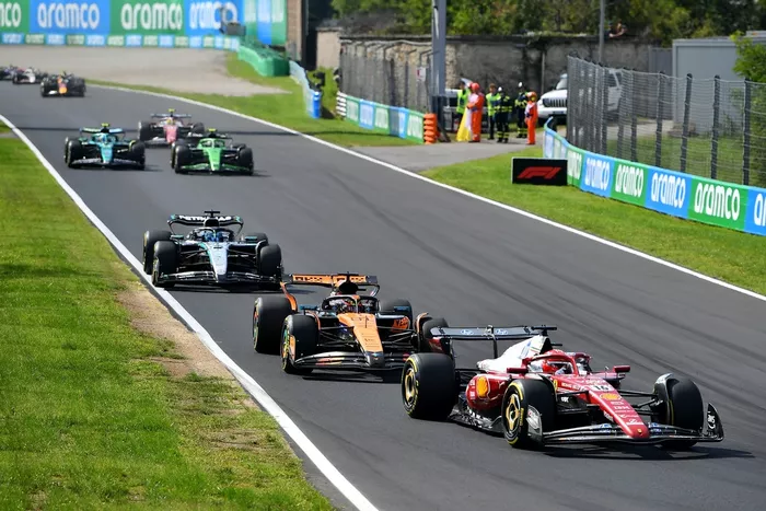 Charles Leclerc, Ferrari, Oscar Piastri, McLaren, George Russell, Mercedes