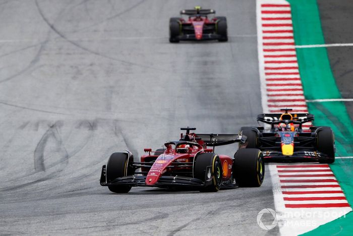 Charles Leclerc, Ferrari F1-75, Max Verstappen, Red Bull Racing RB18 