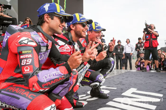 Enea Bastianini, Ducati Team, Jorge Martin, Pramac Racing, Aleix Espargaro, Aprilia Racing Team