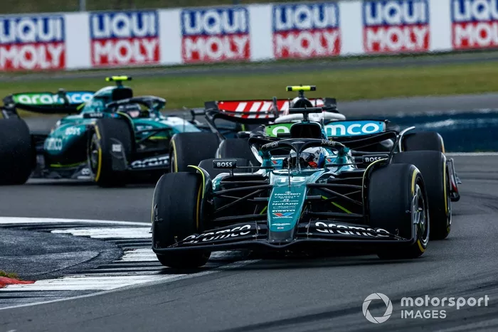Lance Stroll, Aston Martin AMR24, Nico Hulkenberg, Haas VF-24, Fernando Alonso, Aston Martin AMR24