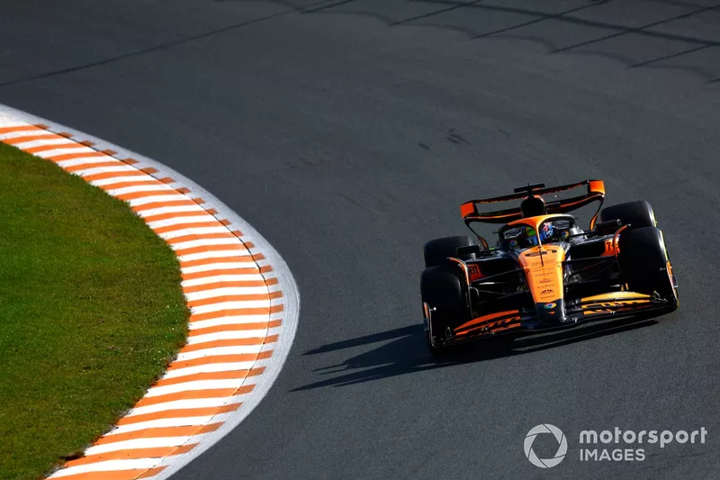 Oscar Piastri, McLaren MCL38