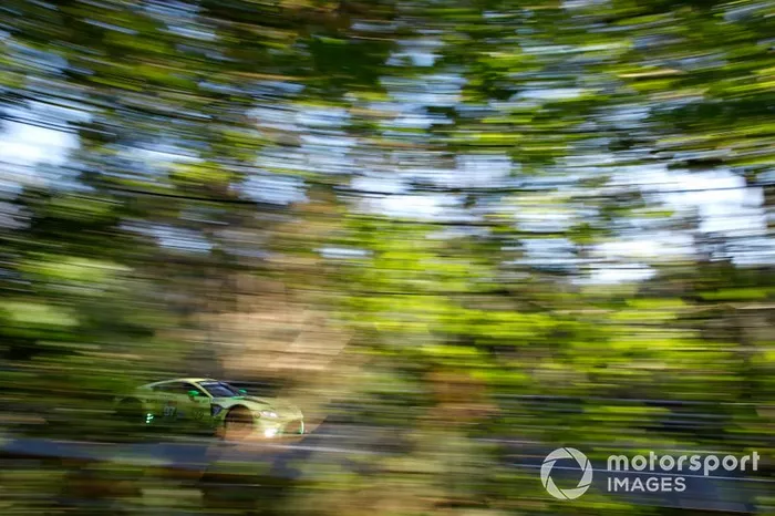 #97 Aston Martin Racing Aston Martin Vantage AMR: Alex Lynn, Maxime Martin, Jonathan Adam