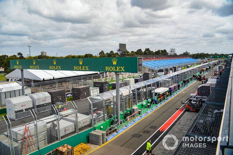 Panoramica della pit lane
