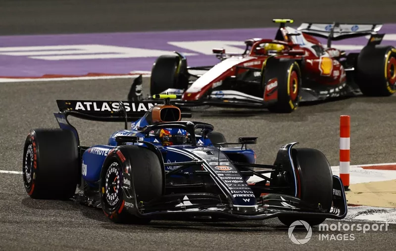 Lewis Hamilton, Ferrari, Carlos Sainz, Williams