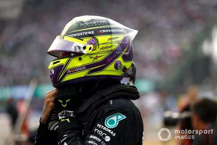 Lewis Hamilton, Mercedes AMG, 2ª posición, en Parc Ferme