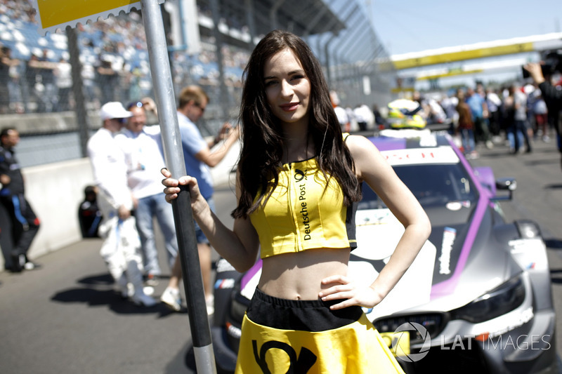 Grid girl of Joel Eriksson, BMW Team RBM