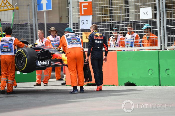 Accidente de Max Verstappen, Red Bull Racing RB14