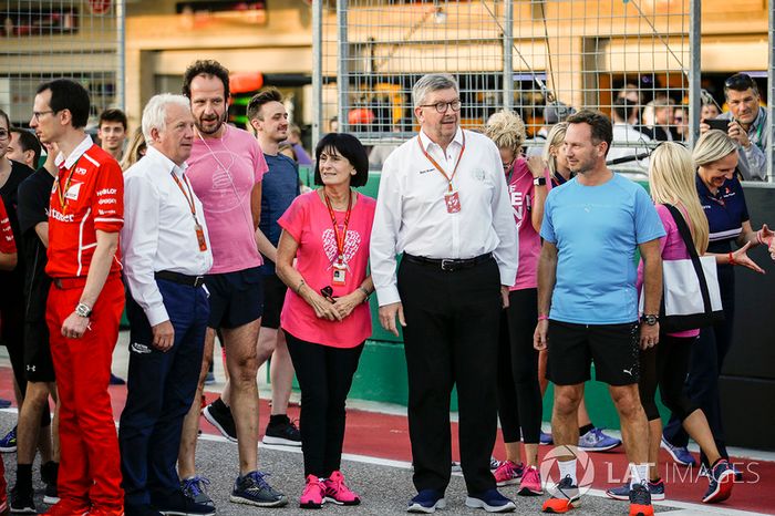 Ross Brawn, director deportivo de FOM, Christian Horner, Director del equipo, Red Bull Racing, en el funcionamiento del evento de pista