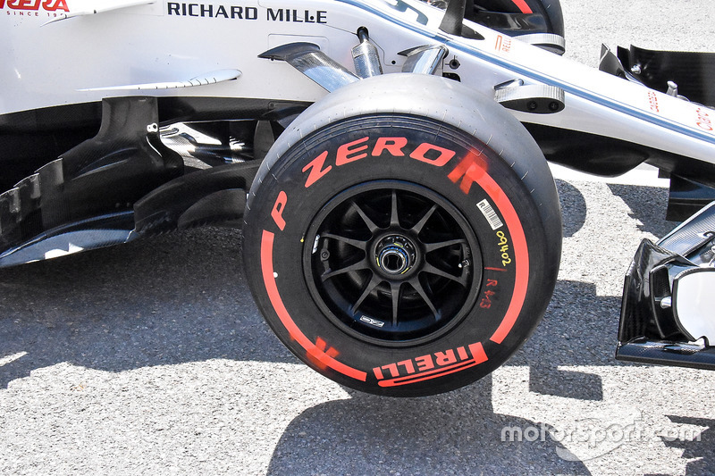 Sauber C37: Radmutter