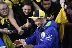 Valentino Rossi, Yamaha Factory Racing con i fan