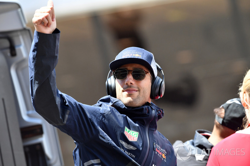 Daniel Ricciardo, Red Bull Racing en el desfile de pilotos
