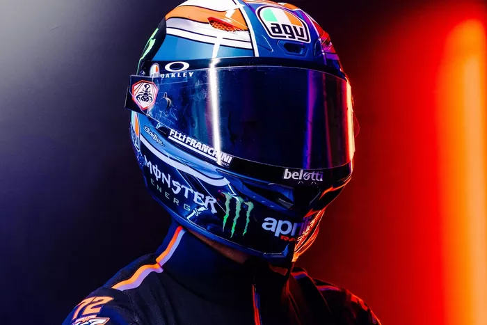 El casco tributo a Zanardi de Marco Bezzecchi