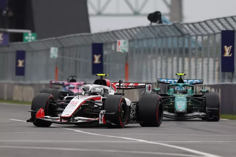 Fernando Alonso, Aston Martin Racing, Oliver Bearman, Haas F1 Team