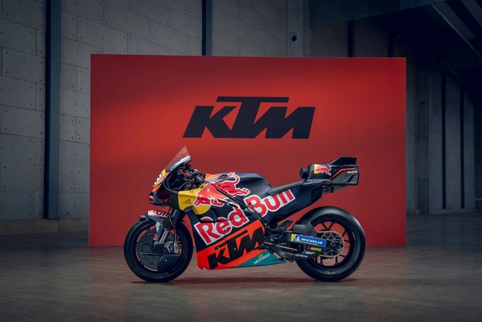 Livery Tim Balap Pabrik Red Bull KTM