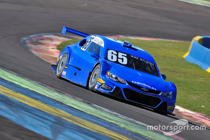 Max Wilson dominou as ações na primeira prova da etapa de Cascavel da Stock Car.