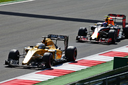 Кевін Магнуссен, Renault Sport F1 Team RS16